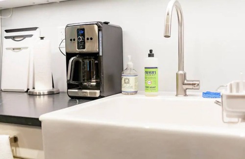 Rollingbay Apartment | Private Studio Guest apartment