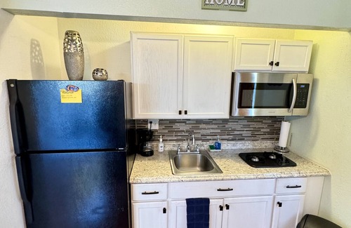 Chinatown House | Private Studio 4 minutes from Strip !