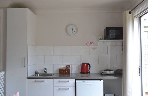 Torbay Apartment | PRIVATE STUDIO