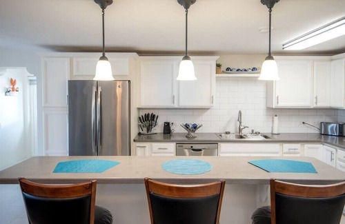 Southampton Apartment | Private & Stunning Large 1 Bed with amazing views