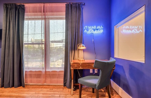 West End House | Private Suite in Historic Austin B&B: Sleeps 4!