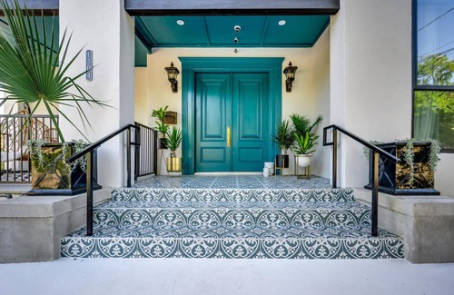West End House | Private Suite in Historic Austin B&B: Sleeps 4!
