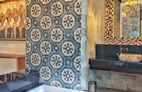 Pejeng Kawan Apartment | Private Suite with Amazing Bath Tub!