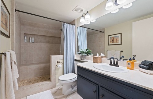 Bonita Cottage | Private Suite with separate entrance and private bath