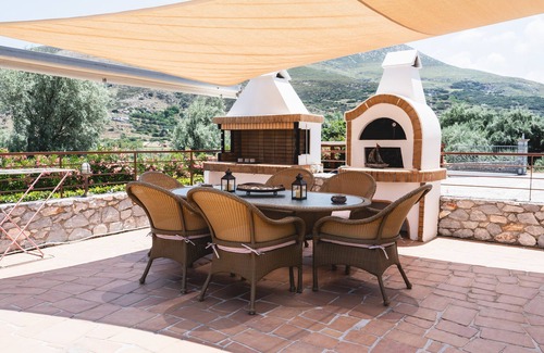 Skiros Villa | Private sunkissed Estate in the heart of Aegean -Villa D'Amour