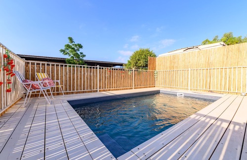 Shadmot Dvora House | Private sweeming pool surrounded by nature .3 bedroom suite 20m to the kineret