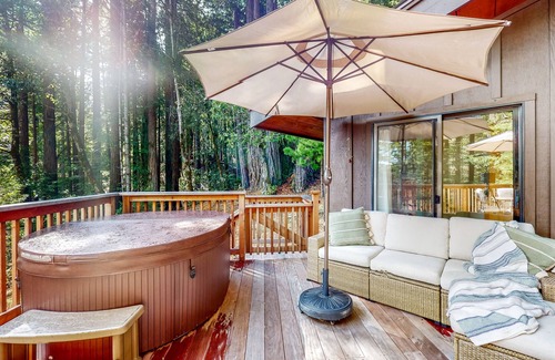 Timber Cove House | Private Tree-Top Retreat - Hot Tub & Scenic Deck