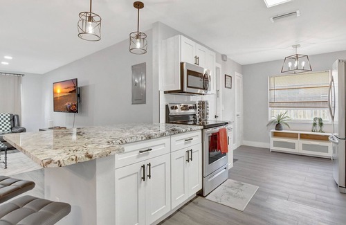 Sandalfoot Cove House | Private Tropical Oasis in Boca Raton! Resort style vacation home.