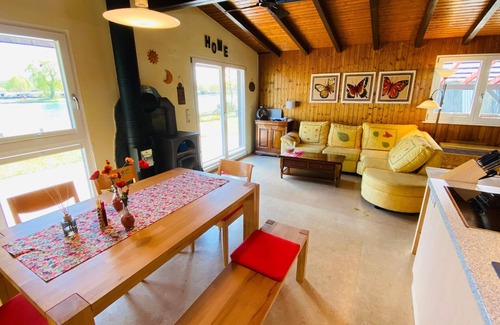 Rheinmunster House | Private vacation home directly on the lake in the Oberrhein leisure center