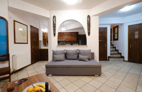 Perivolos Villa | Private villa Evgenia close to the beach Perissa