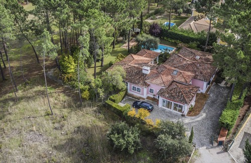 Quinta Do Conde Villa | Private villa in the Quinta do Peru Golf Condominium with pool and capacity for 10pax