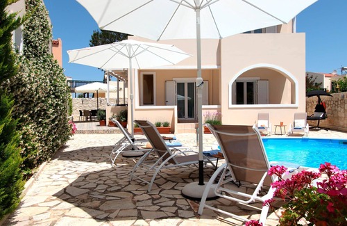 Almyrida Villa | Private Villa Lyrida, 200m to the beach, Pool, No car needed