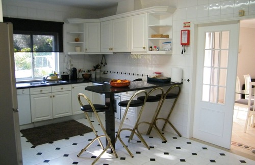 Vilamoura Villa | Private villa, swimming pool, garden, wi-fi, cable TV, air conditioning.