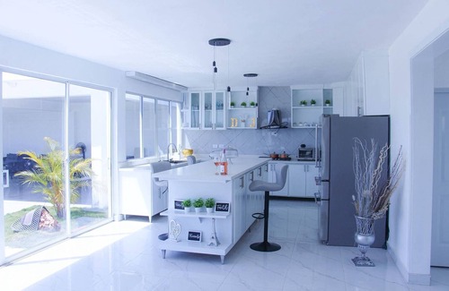 San Cristobal Villa | Private Villa w Pool & BBQ Up to 25 Guests