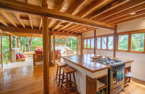Santiago House | Private Villa w/view of Beach. 4 Bedroom 4 Bath,Infinity Pool. Sleep 8 BEST WIFI