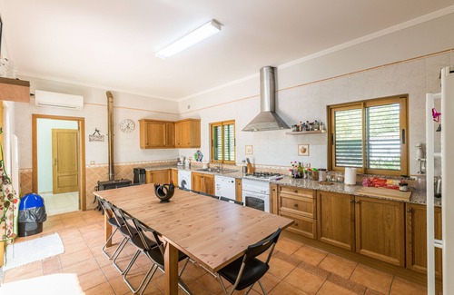 Estoi Cottage | Private villa with 6 suites and heated pool
