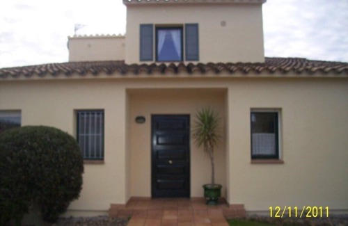 L'Escala Villa | Private Villa with Garden/Pool/WIFI - Villa Pilans, Beautiful Villa on the edge of L'Escala with Gar