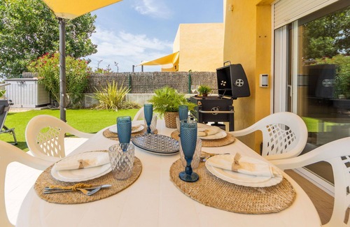 Riumar Villa | Private Villa with private pool, WIFI, A/C, TV, patio, pets allowed, panoramic view, parking