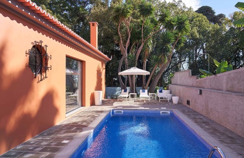 Sao Martinho Villa | Private Villa with swimming pool & barbecue