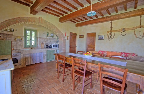 Trequanda Villa | Private Villa with WIFI, private pool, TV, veranda, panoramic view, parking, close to Montepulciano