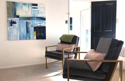 Fendalton House | Private warm suite in sunny Christchurch City home