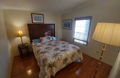 Taylor Creek House | Private Waterfront Dock 3/2 Lakeside Home in Lake Okeechobee Florida