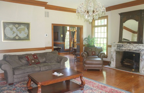 Earlville House | Private Waterfront Estate with Pool, Private Beach and Dock