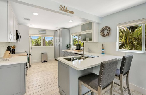 Anglers Park House | PRIVATE WATERFRONT HOUSE DOCK 4KAYAKS 2SUP BOARD GOLF CART