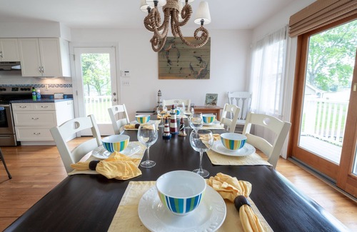 Deale Beach House | Private Waterfront Home w/Pier and 2+ Acres!