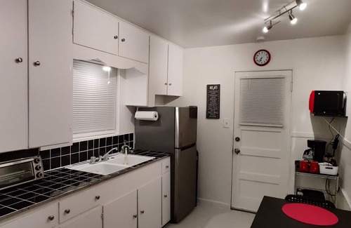 Winslow House | Private Winslow, Arizona Home less than 1 mile from I-40 & Route 66