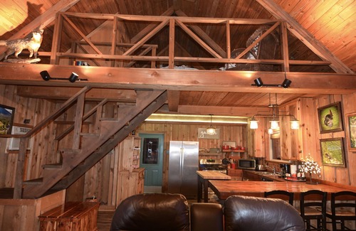 Board Camp Cabin | Private wooded property, rent 2 cabins sleeping 8, 1 mile to WPG S. trail head.
