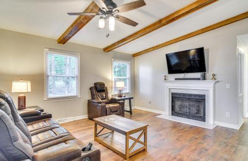 Wallburg House | Private Yard and Deck High Point Home Base!