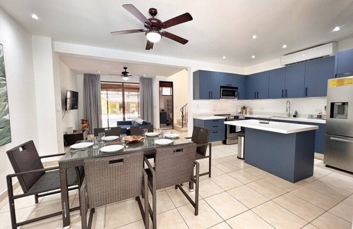Coco House | Private Yard with Pool and Waterfall - Sleeps 8