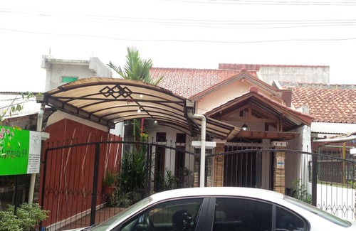 Bandung House | PrivateHome,Breakfast,Wifi Near Pasteur