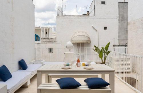 Ostuni House | PrivateTerrace, 5min Center, 2Kitchens ,MiCasa
