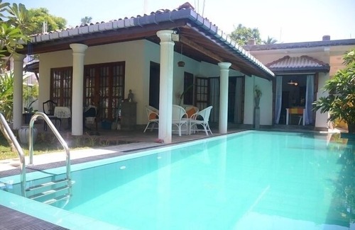 Hikkaduwa Villa | Privet Araliya Villa