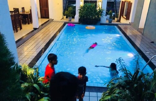 Hikkaduwa House | Privet Hikka House is we give to your Group all the entire House