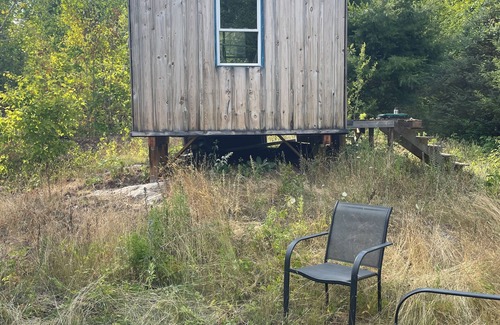 Apsley Cabin | Privtate cabin-wooded trails, 5 minutes to Loon Call Lake! Pets welcome!