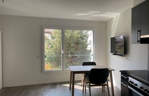 Prilly Apartment | Proche Lausanne: Studio Bien Équipé