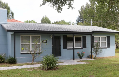 Pinellas Park Cottage | Professional cottage on 1/2 acre lot in quiet country setting