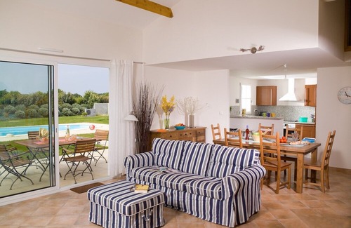 L'Aiguillon-sur-Vie Villa | Profitez d'une Villa Abordable 6p sur le Terrain de Golf !