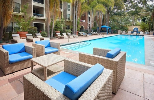 Mission Valley East Apartment | Promenade Rio Vista: 2BR in Vibrant Mission Valley, San Diego