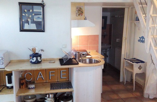 Osses Apartment | Promotion for this charming cottage in a property with swimming pool.