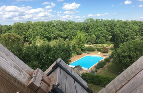 Saint-Chels House | Property 2 stone towers large shady enclosed garden with large swimming pool