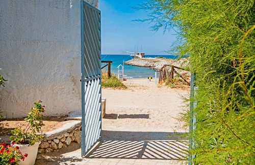 Chiesiola Resort | Property in a Holiday Village 'Baia Falcone-Bilocale 405' with Sea View and Air Conditioning