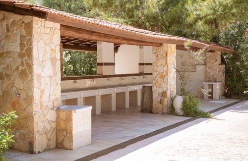 Chiesiola Resort | Property in the holiday village 'Baia Falcone - Standard 308' with sea view and air conditioning