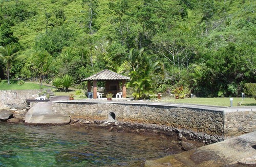 Mambucaba House | Property With Unique View And Nautical Support