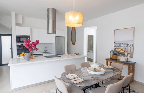 Pernera Cottage | Protaras Aqua Pearl Villa AQ01 - a villa that sleeps 9 guests in 4 bedrooms