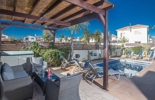 Kapparis Villa | Protaras Holiday Villa MV34 - Modern 3BDR Villa with Pool, 5 min. Walk to the Beach