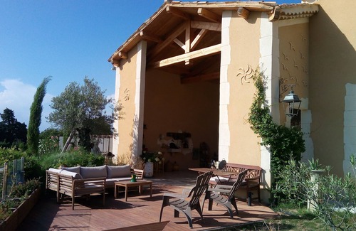 Saint-Roman-de-Malegarde House | Provencal farmhouse with stunning views